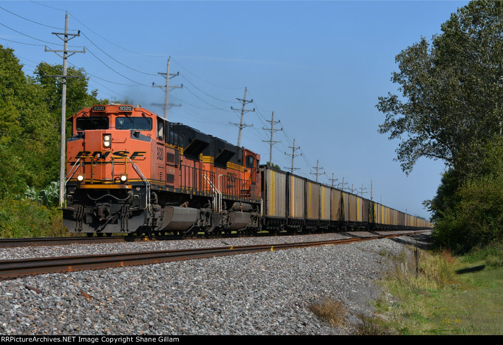 BNSF 9320